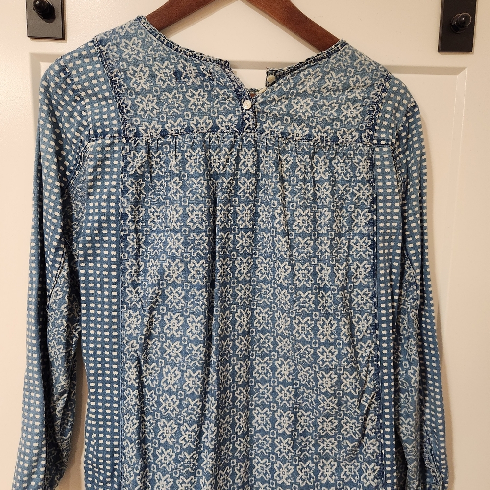 Gorgeous cotton blouse